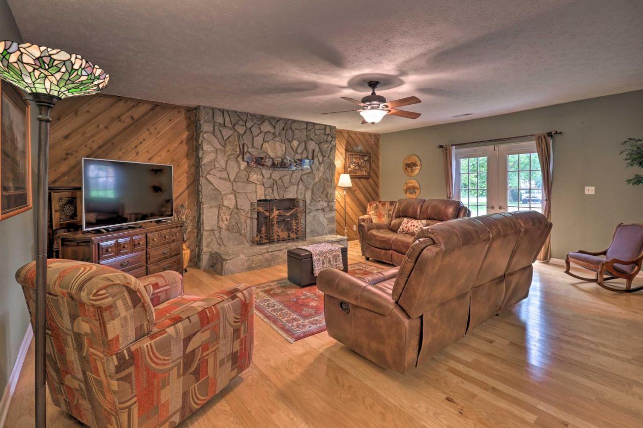 Hendersonville Home With Fire Pit 5 Mi To Downtown! Exterior foto